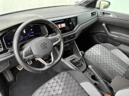 Photo 11 Volkswagen Polo Gén. VI Ph2 R-Line 5