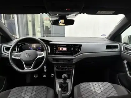 Photo 8 Volkswagen Polo Gén. VI Ph2 R-Line 5