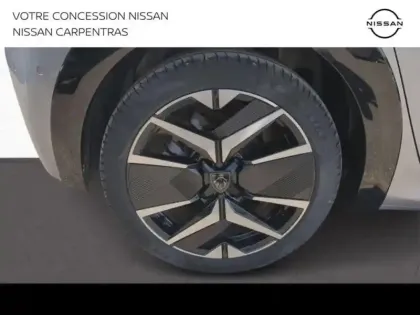 Photo 8 Peugeot 208  1.2 Hybrid 136ch GT e-DCS6