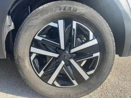 Photo 10 Peugeot 2008 Gén. II Ph2 Style 5