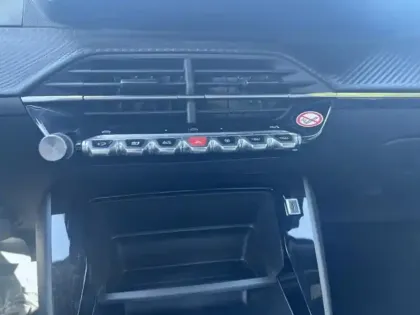 Photo 13 Peugeot 2008 Gén. II Ph2 Style 5