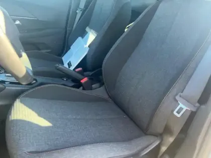 Photo 8 Peugeot 2008 Gén. II Ph2 Style 5