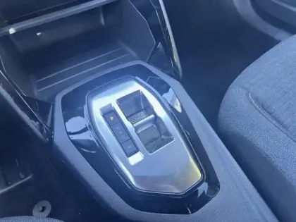 Photo 11 Peugeot 2008 Gén. II Ph2 Style 5