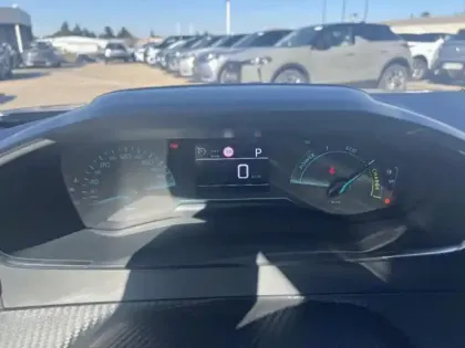 Photo 12 Peugeot 2008 Gén. II Ph2 Style 5