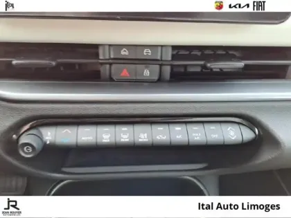 Photo 14 Fiat 600  1.2 Hybrid Turbo 110ch La Prima eDCT6