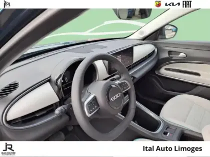 Photo 7 Fiat 600  1.2 Hybrid Turbo 110ch La Prima eDCT6