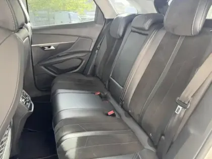 Photo 12 Peugeot 3008 Gén. II Ph1 Crossway 5