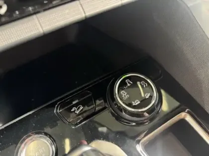 Photo 14 Peugeot 3008 Gén. II Ph1 Crossway 5