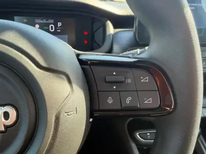 Photo 10 Jeep Avenger Gén. I Ph1 Longitude 5