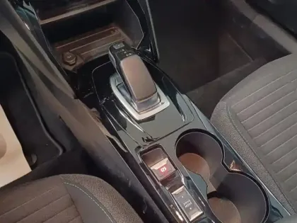 Photo 13 Peugeot 2008 Gén. II Ph1 NG Style 5