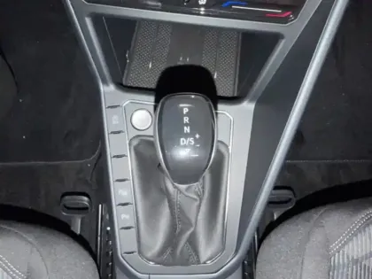 Photo 12 Volkswagen Polo Gén. VI Ph2 Evo R-Line Edition 5