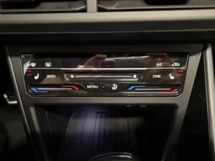 Photo 11 Volkswagen Polo Gén. VI Ph2 Evo R-Line Edition 5