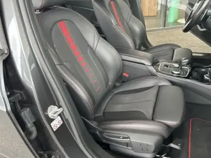 Photo 8 BMW Serie 1 Gén. III (F40) Ph1 Ti 5