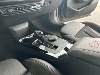 Photo 10 BMW Serie 1 Gén. III (F40) Ph1 Ti 5