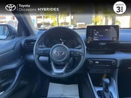 Photo 10 Toyota Yaris Gén. IV Ph1 NG Dynamic 5