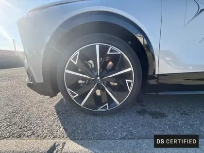 Photo 10 DS DS 8 N°8 Electrique 245ch 97,2kWh Long Range Etoile