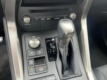 Photo 8 Lexus Nx  300h 4WD F SPORT