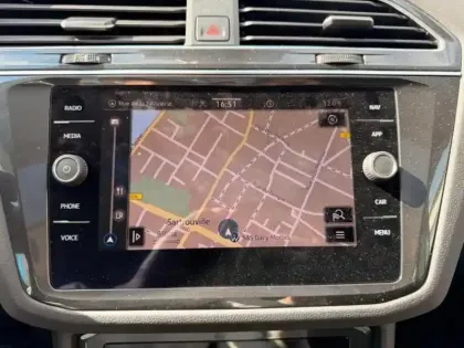 Photo 14 Volkswagen Tiguan  1.4 eHybrid 245ch Elegance DSG6