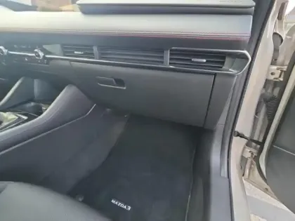 Photo 13 Mazda Mazda3 Mazda 3 2.5 e-SKYACTIV-G M-Hybrid 140ch Homura 2025