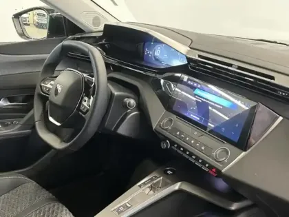 Photo 11 Peugeot 308  1.2 Hybrid 145ch Allure e-DCS6