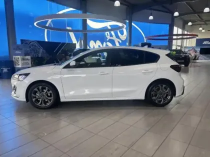 Photo 7 Ford Focus Gén. IV Ph2 ST-Line X 5