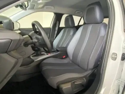 Photo 6 Peugeot 2008  1.2 PureTech 130ch S&S Allure 7cv