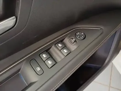 Photo 13 Peugeot 3008 Gén. II Ph1 GT Line 5