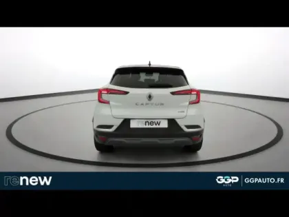 Photo 8 Renault Captur  1.6 E-Tech hybride rechargeable 160ch Initiale Paris -21B