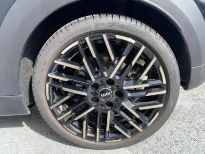 Photo 8 Mini Cooper  3 Portes C 156ch Favoured DKG7