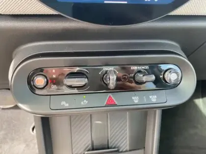 Photo 14 Mini Cooper  3 Portes C 156ch Favoured DKG7