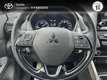 Photo 12 Mitsubishi Eclipse  Cross 2.4 MIVEC PHEV 188ch Invite 4WD