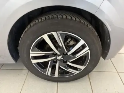 Photo 6 Peugeot 208 Gén. II Ph1 NG Allure 5