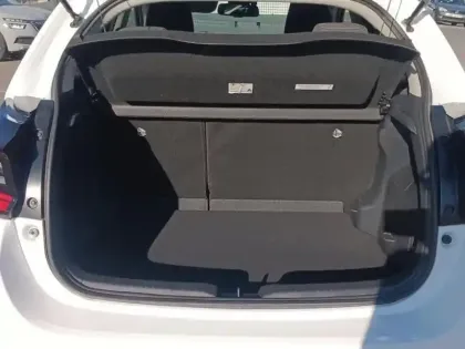 Photo 12 Toyota Yaris Gén. IV Ph1 NG Design 5