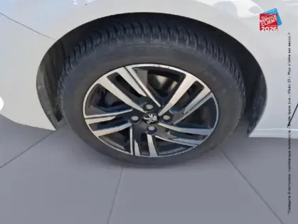 Photo 9 Peugeot 208  1.2 PureTech 100ch S&S Allure 118g