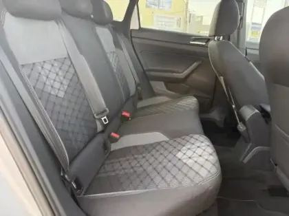 Photo 8 Volkswagen Taigo  1.5 TSI 150ch R-Line DSG7