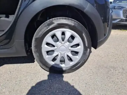 Photo 10 Citroën C3  1.5 BlueHDi 100ch S&S Feel E6.d