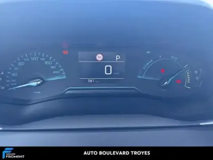 Photo 9 Peugeot 2008 Gén. II Ph2 Style 5