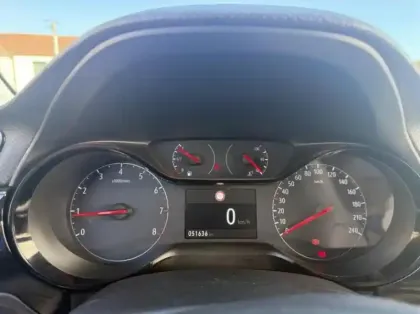 Photo 13 Opel Corsa Gén. VI Ph1 Edition 5