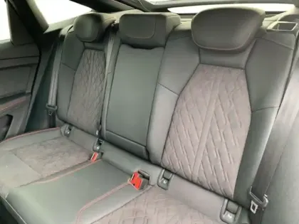 Photo 7 Audi Q4 Gén. I Ph1 S line 4