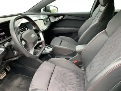 Photo 6 Audi Q4 Gén. I Ph1 S line 4