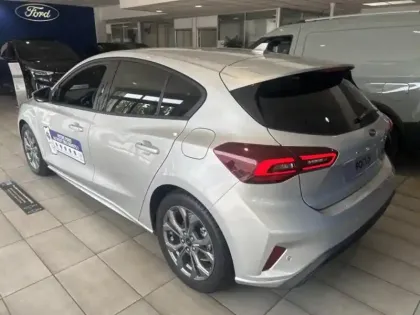 Photo 6 Ford Focus  1.0 EcoBoost mHEV 125ch ST-Line X