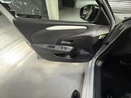 Photo 8 Opel Corsa  1.2 Turbo Hybrid 136ch GS e-BVA6