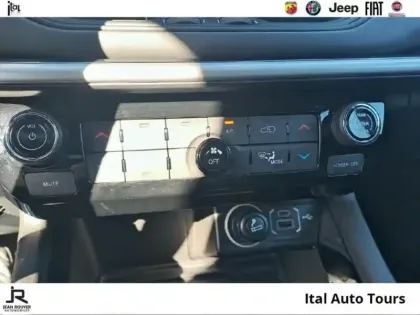 Photo 14 Jeep Compass  1.3 T4 190ch PHEV/HYBRID 4xe 80th Anniversary AT6 eAWD