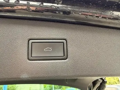 Photo 10 Volkswagen Tiguan  2.0 TDI 150ch Elegance DSG7