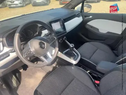 Photo 14 Renault Clio Gén. V (BJA) Ph1 Intens 5