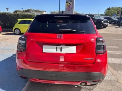 Photo 6 Fiat 600  1.2 Hybrid 100ch La Prima DCT6