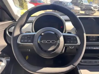 Photo 9 Fiat 600  1.2 Hybrid 100ch La Prima DCT6