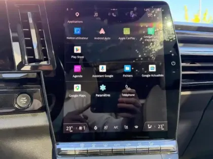 Photo 14 Renault Espace  1.2 E-Tech full hybrid 200ch Iconic