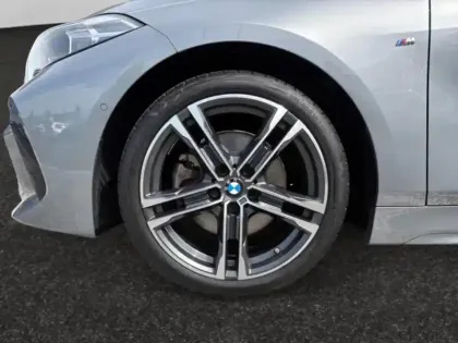 Photo 13 BMW Serie 1 Gén. III (F40) Ph2 M Sport 5