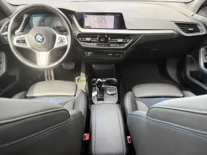 Photo 9 BMW Serie 1 Gén. III (F40) Ph2 M Sport 5